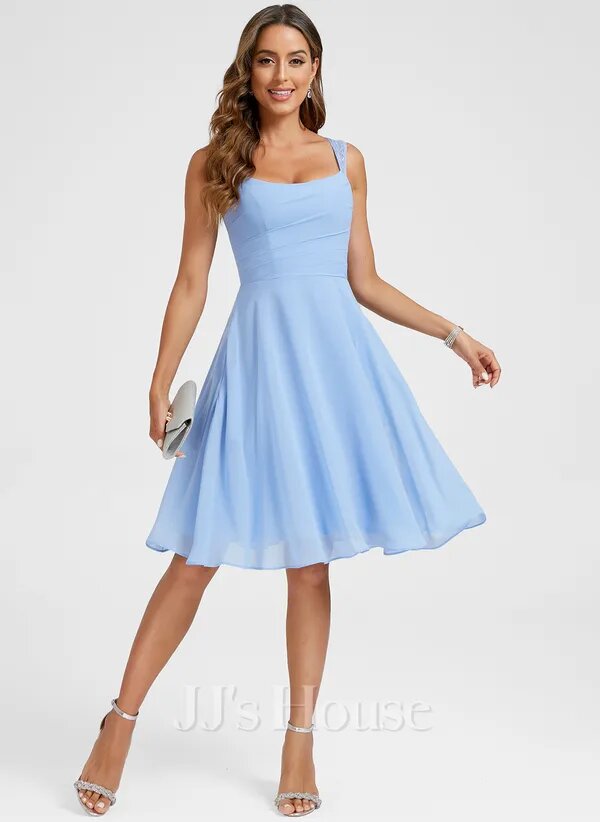 JJ's House Evelia
Light Blue Chiffon Midi Dress